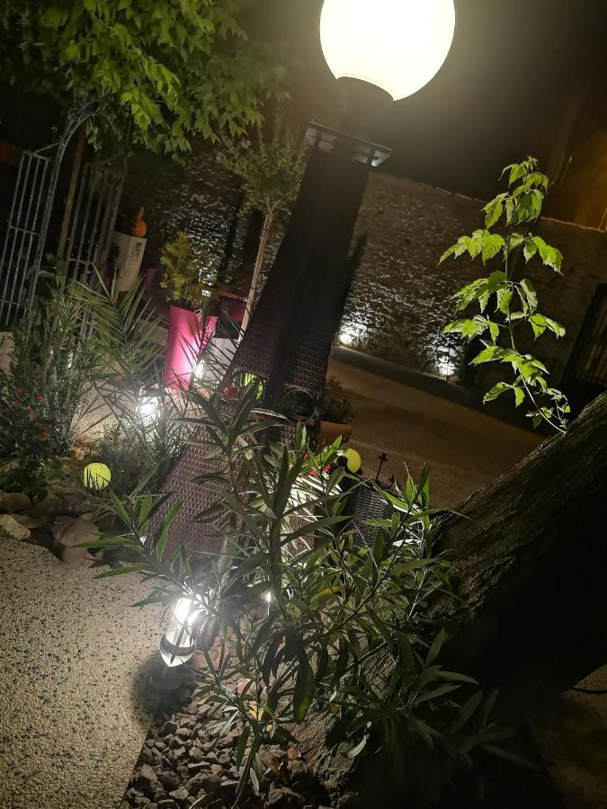 Il Etait 1 Fois Hotel Piolenc Exterior foto